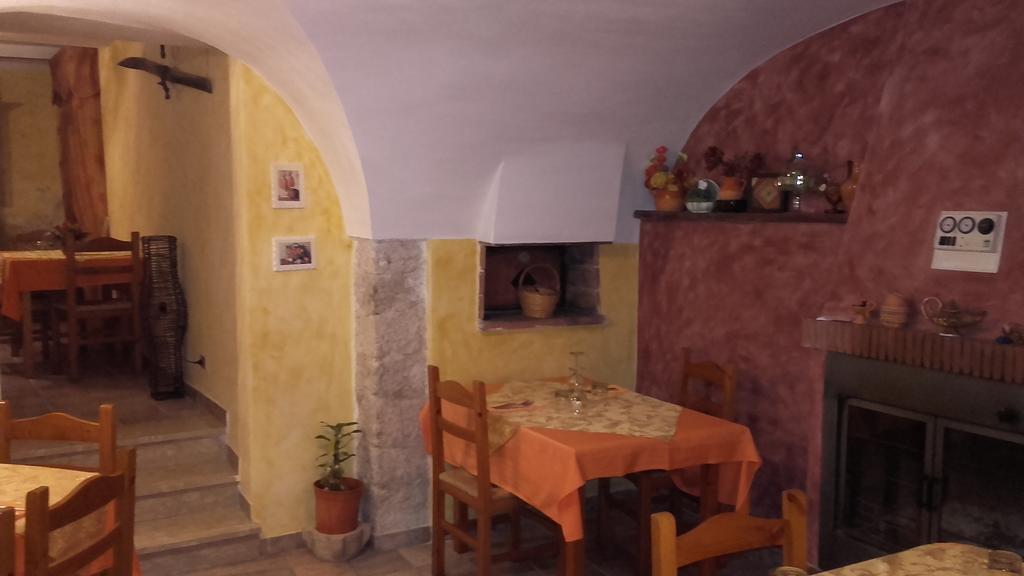Agriturismo La Fattoria San Donato Val di Comino Buitenkant foto